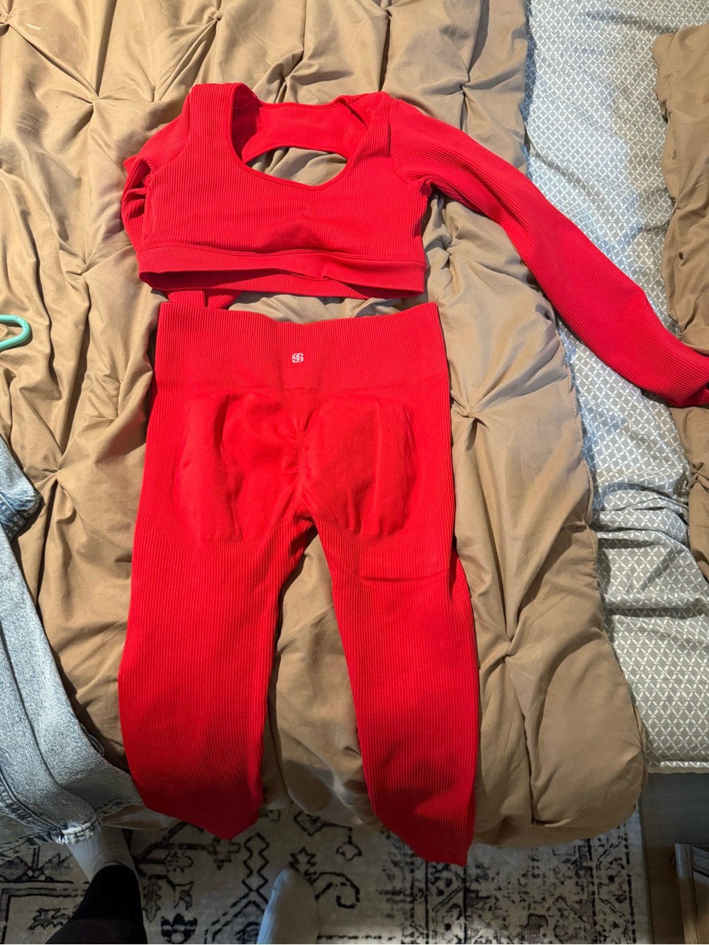 Amazon Red Ribbed Two-Piece Active Set - Picture 2 of 3